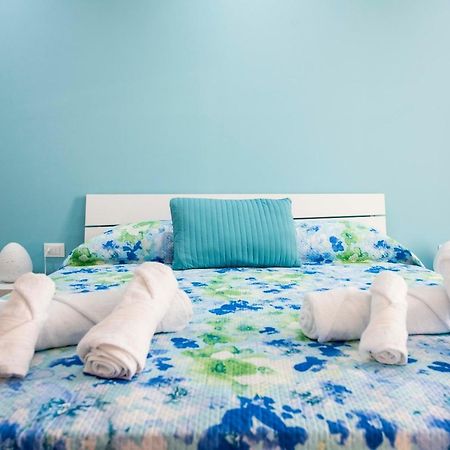 L' Arcobaleno B&B 卡斯泰卢佐 外观 照片